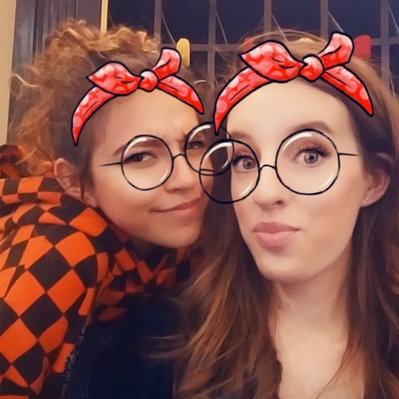 Meet your Posher, Mckenna - Picture 1 of 4